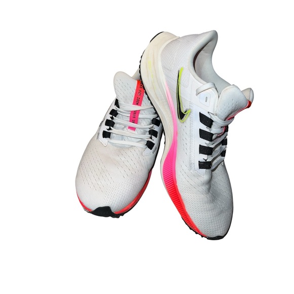 Nike Women's White and Neon Pink Athletic Shoes - Picture 1 of 5